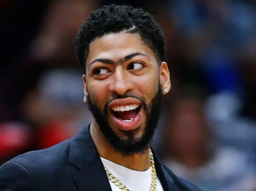 Anthony Davis tooth