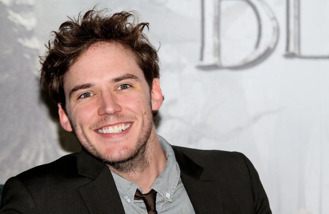 Sam Claflins Teeth: His Smile | Dent X International